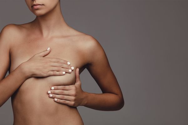Reconstruction mammaire différée, quelles techniques ?